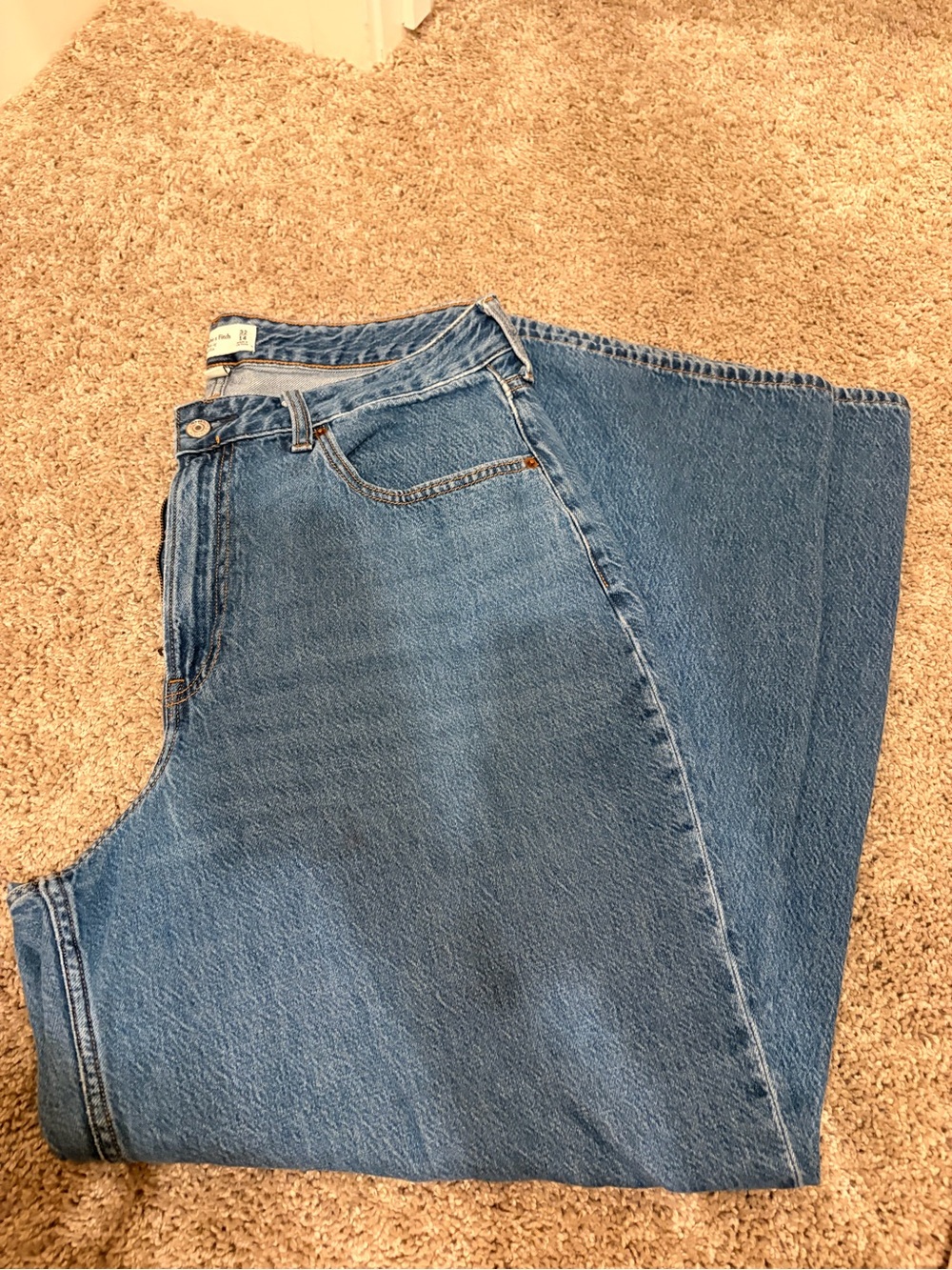 Abercrombie & Fitch The Wide Leg High Rise Jeans